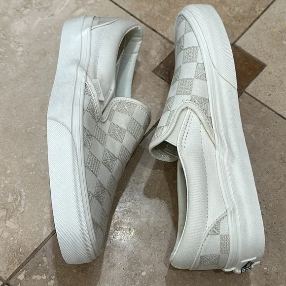 NWT Vans Classic Slip On - Picture 7 of 11